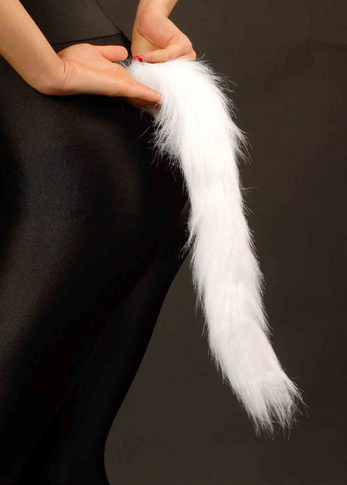 white-cat-tail
